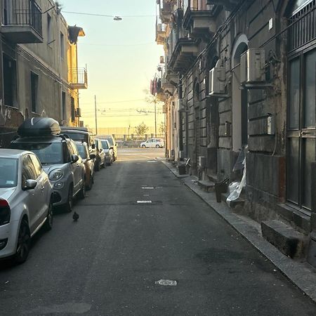 Da Marieddu Appartamento Indipendente In Centro Citta Catânia Exterior foto