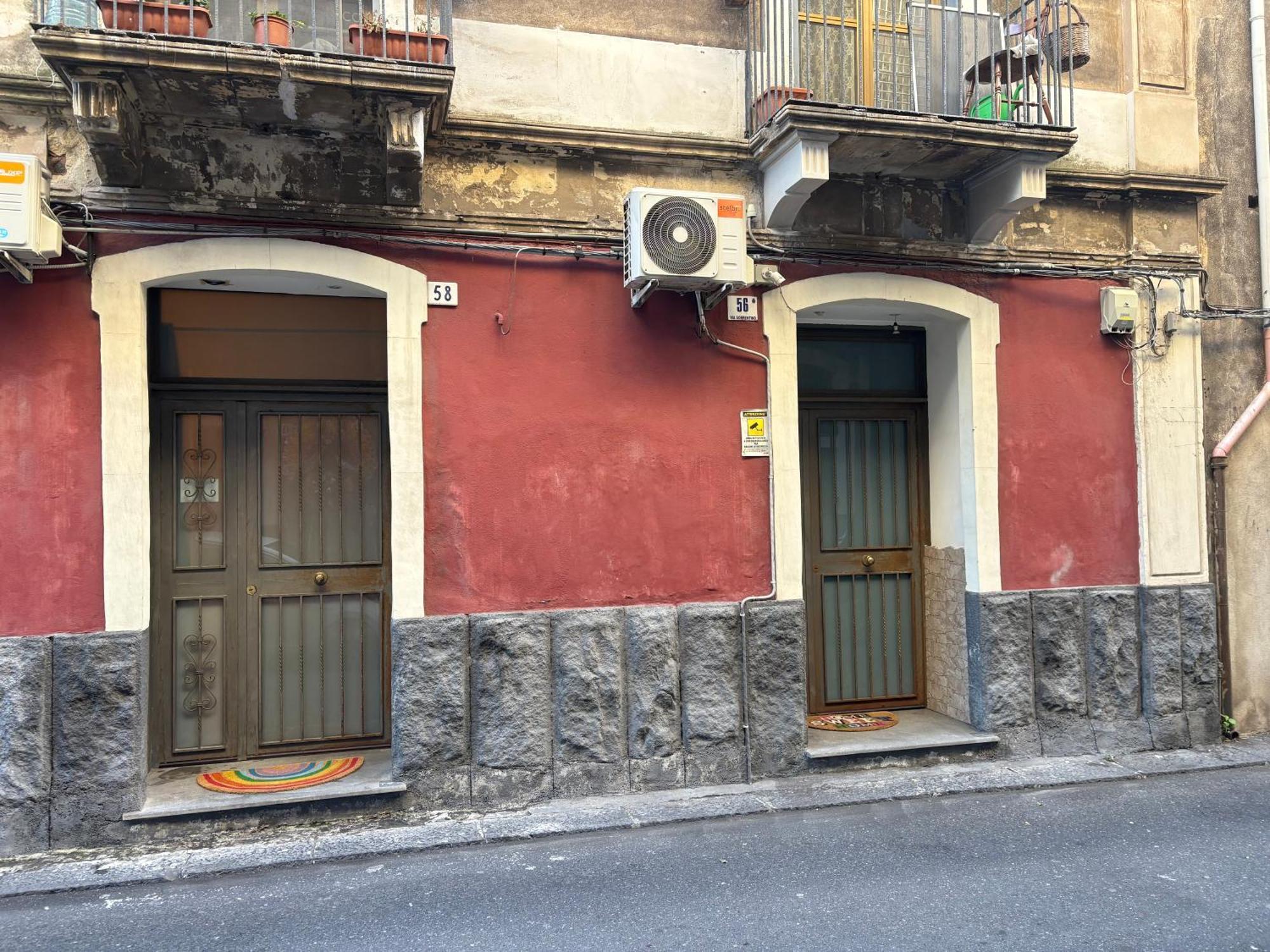Da Marieddu Appartamento Indipendente In Centro Citta Catânia Exterior foto
